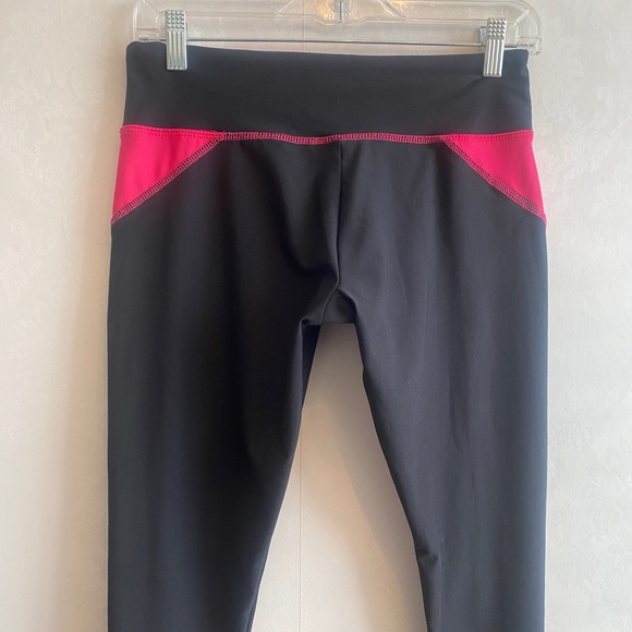 Steve Madden Exercise Pants - Picture 5 of 7